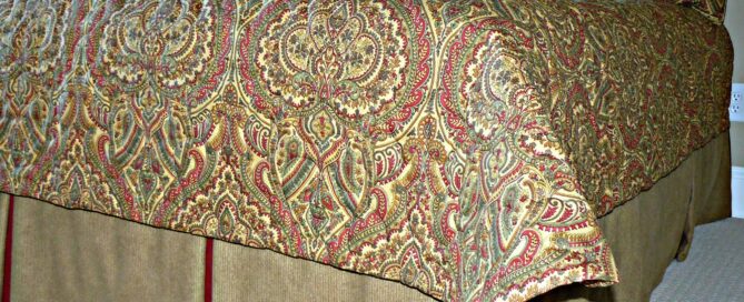bed skirt with contrast inset pleats