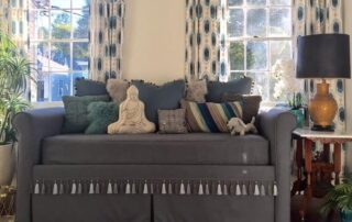 bed skirt for a daybed