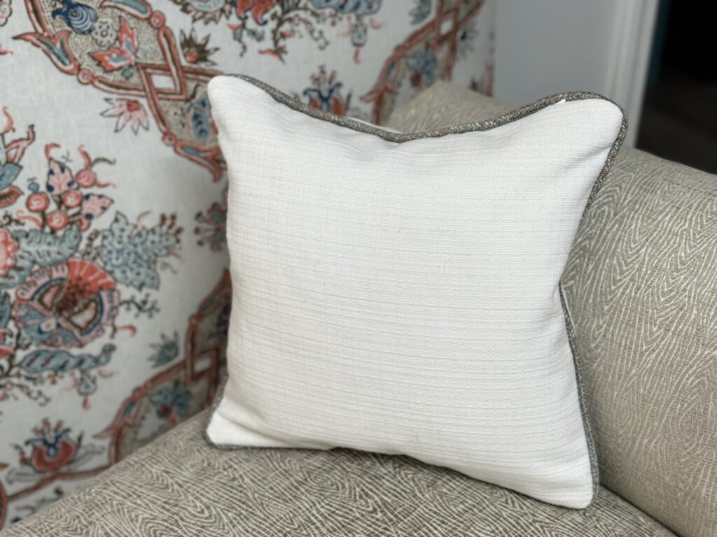 Zippers in Pillows Invisible Zipper next to Welt Cord