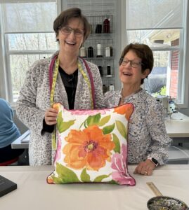 Debbie McGrady-Donna-pillow workshop – cropped pillow seminars