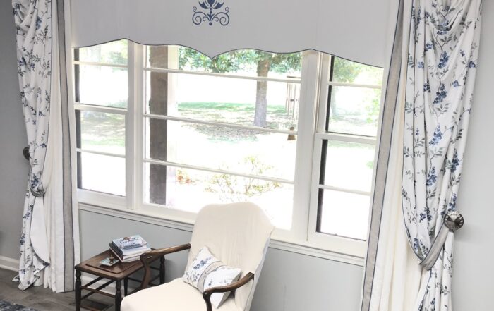 Designs by Donna sample room window treatment.
